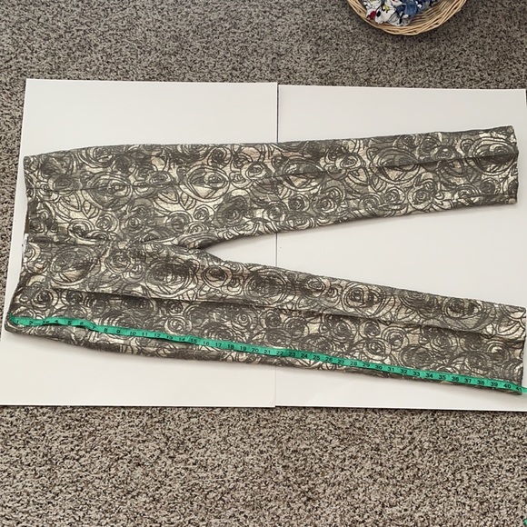 Oscar de la Renta Gold Lame and Embroidery Pants - Picture 5 of 6